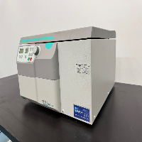 Hermle Benchmark Z 446 Centrifuge image 1